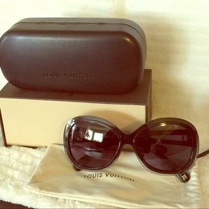 Louise Vuitton Flore Oversize lazer cut sunglasses